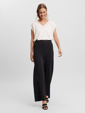 VERO MODA Loose fit Pants 'Silky' in Black