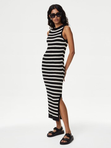 Abito in maglia di Marks & Spencer in nero
