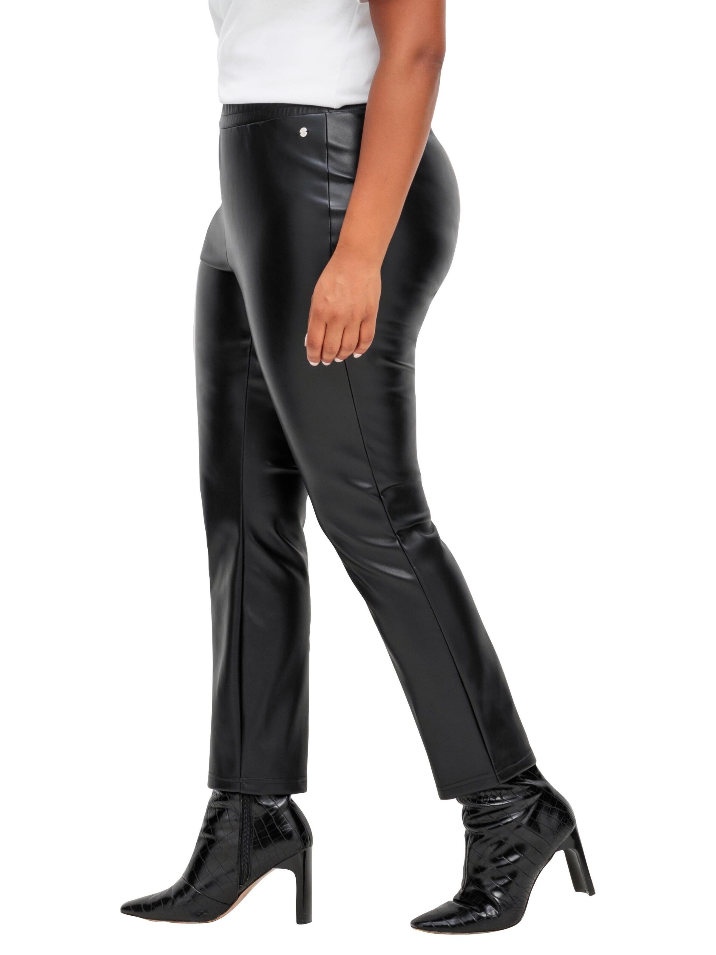 Slimfit Leggings de la SHEEGO pe negru