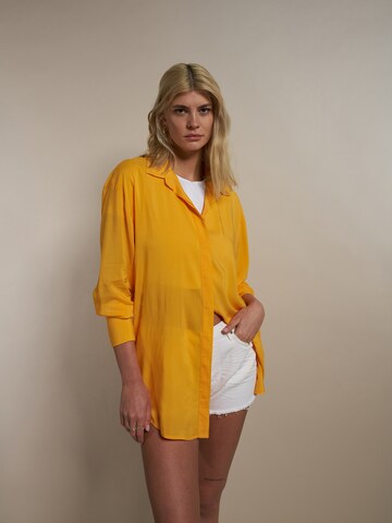 ABOUT YOU x Laura Giurcanu Bluse 'Elaine' in Orange: predná strana