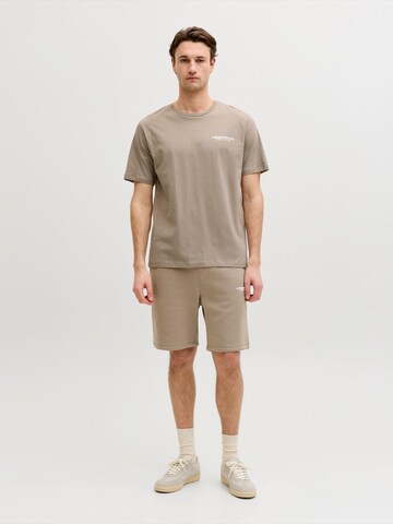 JJ Rebel Футболка 'JREBZACK' в Бежевый