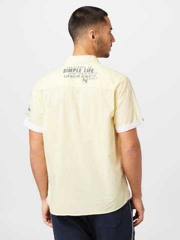 Coupe regular Chemise 'Beach Life' CAMP DAVID en jaune