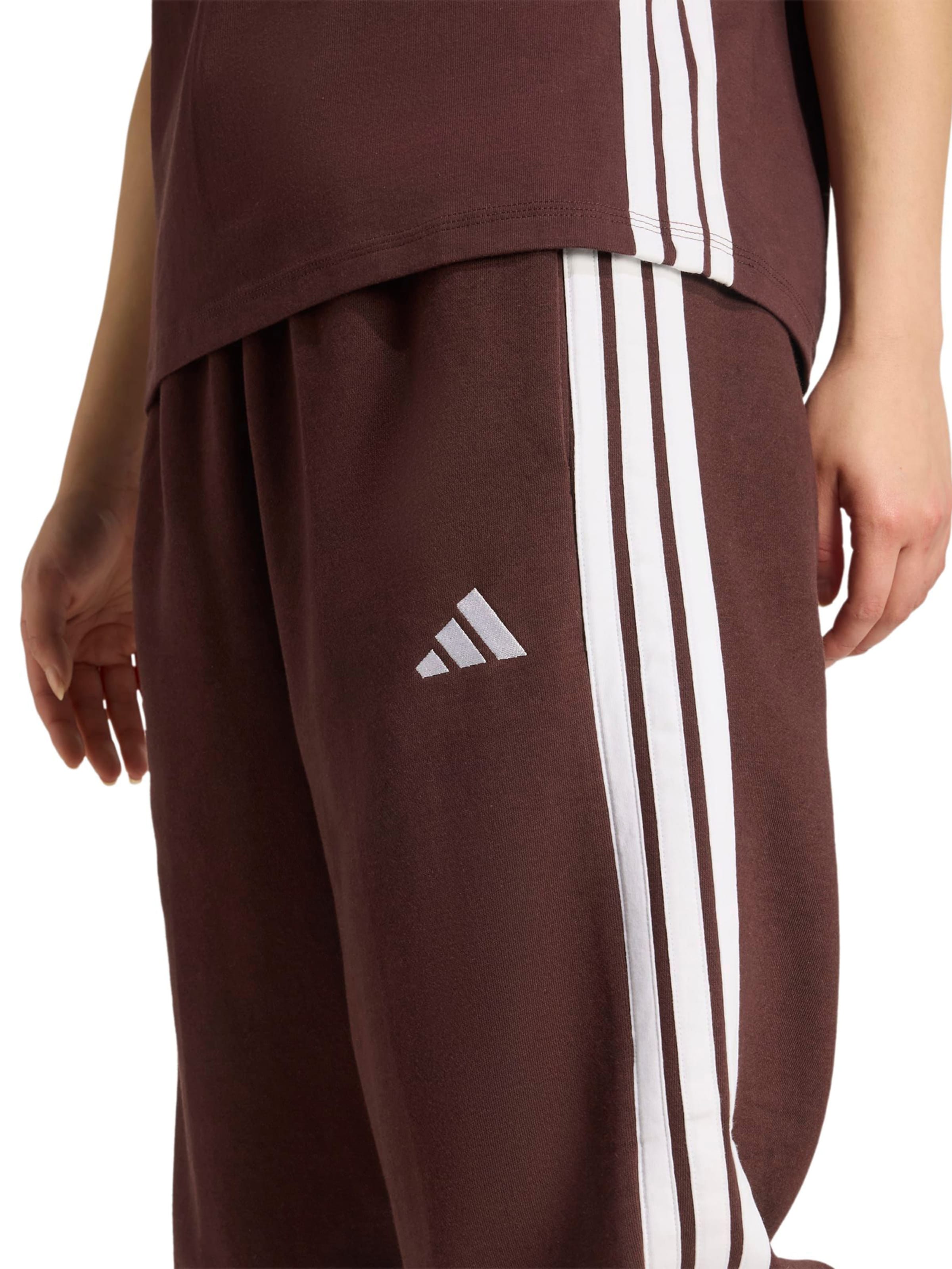 ADIDAS SPORTSWEAR Tapered Sporthose 'Essentials' in Braun