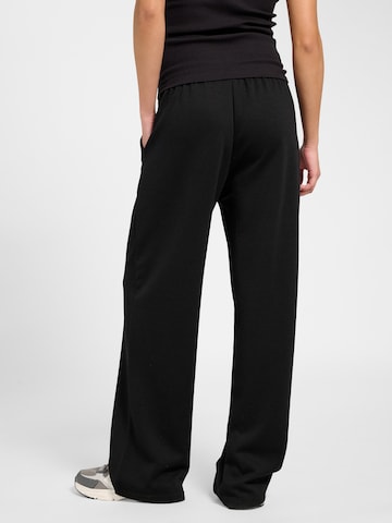 Hummel Loosefit Sportbroek in Zwart