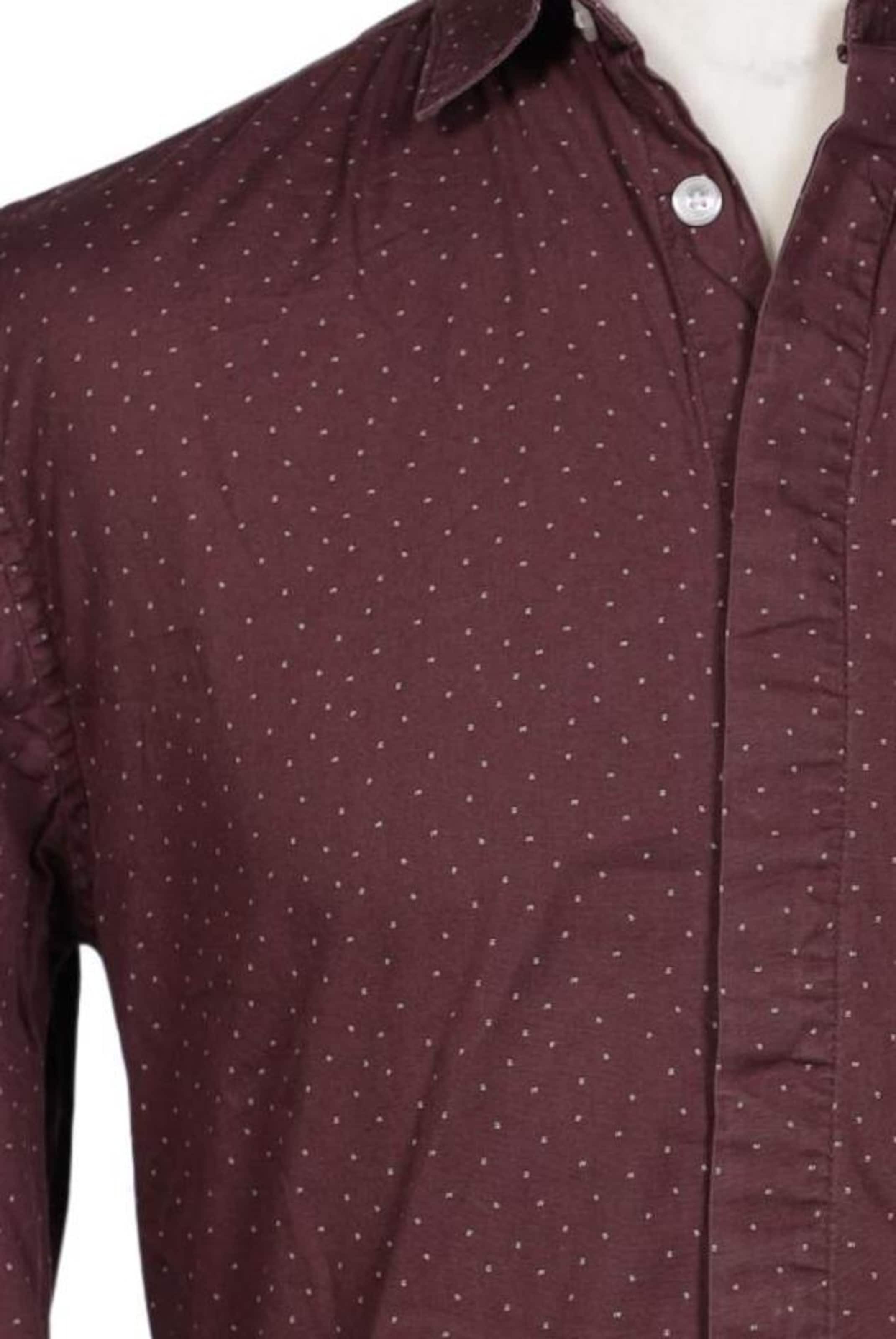 Only & Sons Button Up Shirt in M in Red