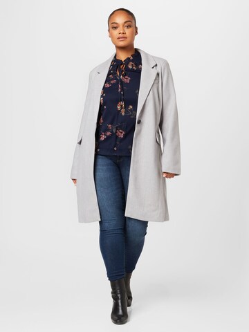 Manteau mi-saison 'NANCY' ONLY Carmakoma en gris