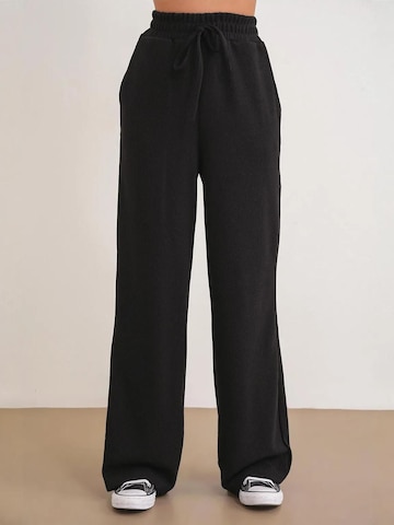 Wide Leg Pantalon MixRay en noir : devant
