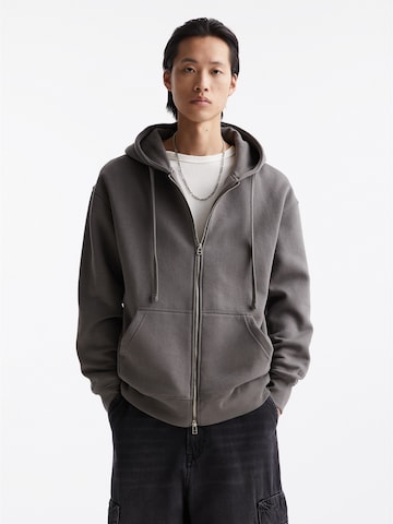 Pull&Bear Sweat jacket in Grey: front