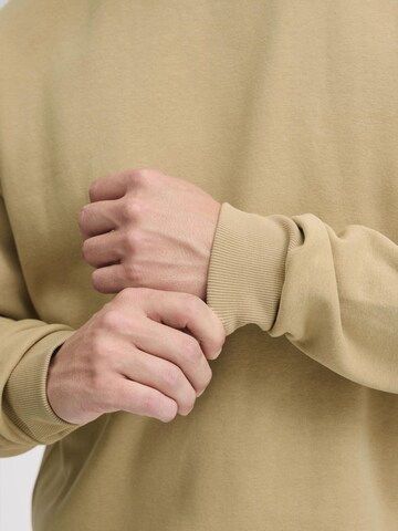 !Solid Sweater 'Lenz' in Beige