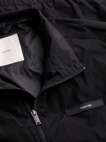 Calvin Klein Jacke 'ESSENTIAL' in Schwarz