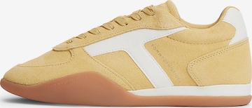 Baskets basses TOMMY HILFIGER en jaune : devant