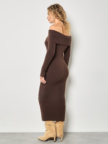 Apricot Dress ' ' in Brown