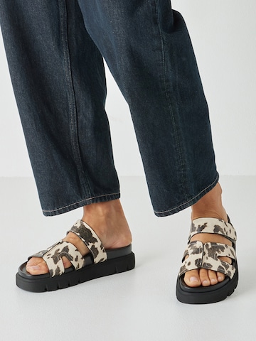 Tamaris Pantofle – bílá: přední strana