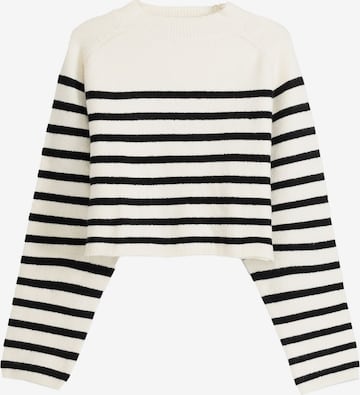 Bershka Sweater in Beige: front