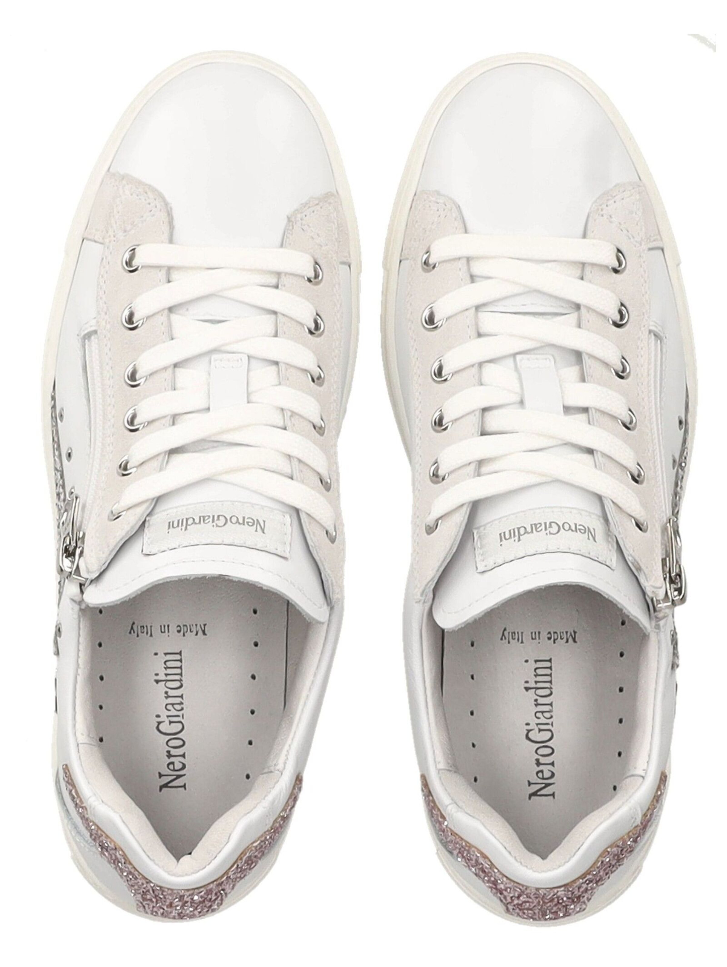 Baskets basses Nero Giardini en blanc