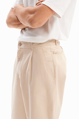 Desigual Regular Bundfaltenhose in Beige