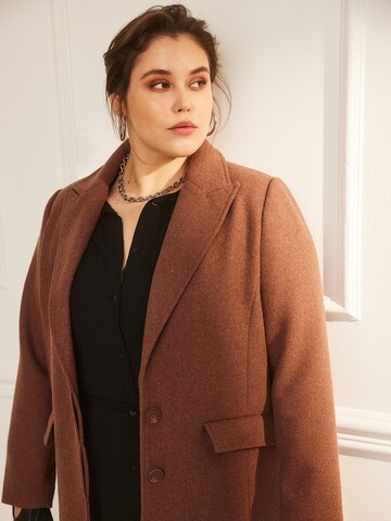 Guido Maria Kretschmer Curvy Between-seasons coat in Brown
