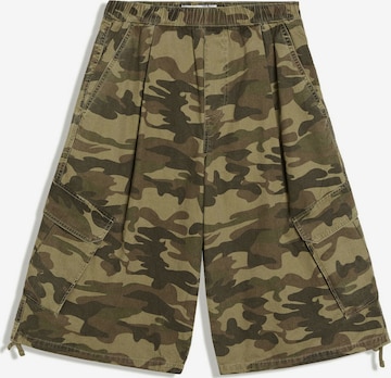 Bershka Wide Leg Shorts in Grün: Vorderseite