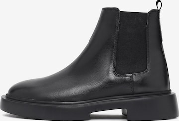Derimod Chelsea-bootsit värissä musta: etupuoli