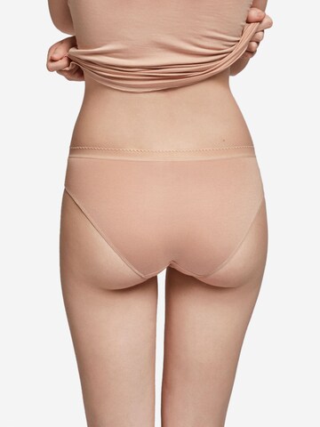 Slip '6 ' Gisela en beige