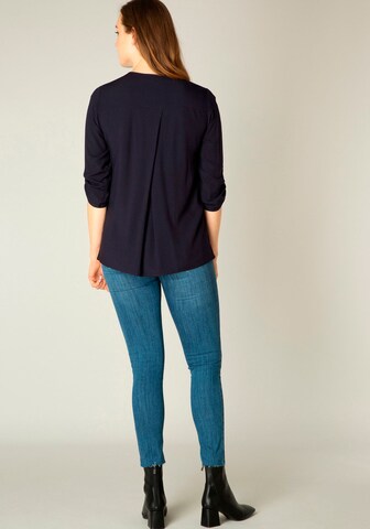 BASE LEVEL Blouse in Blue