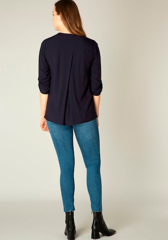 BASE LEVEL Blouse in Blue