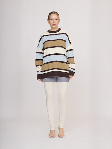 Pullover ' KarloRS ' di Résumé in beige: frontale
