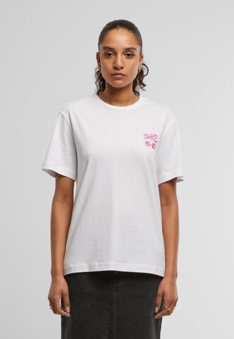 Miss Tee Tričko 'Lucky Girl Syndrome' – bílá