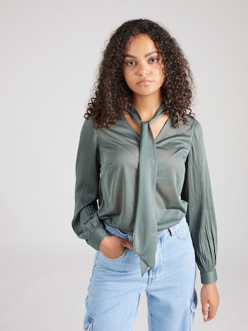 ABOUT YOU Blouse 'Maggie' in Groen: voorkant