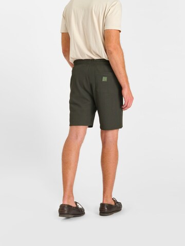 Regular Pantalon Le Temps Des Cerises en vert
