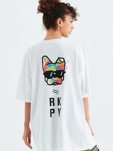 Rockupy Oversized shirt 'Silas' in White