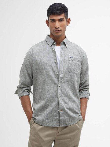 Barbour Regular fit Button Up Shirt in Green: front