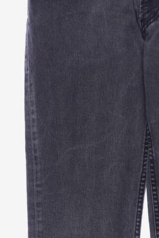 LEVI'S ® Jeans in 30 in Grey