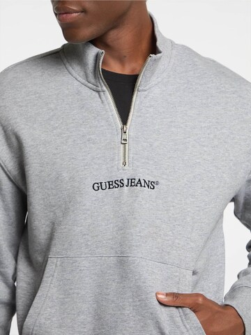 GUESS JEANS Sweatshirt in Grau