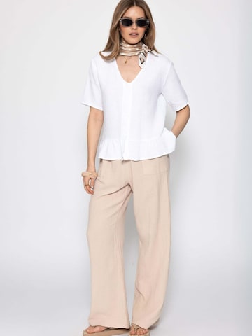 SASSYCLASSY Blouse in White