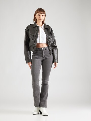 VILA Flared Jeans 'Betty' in Grey