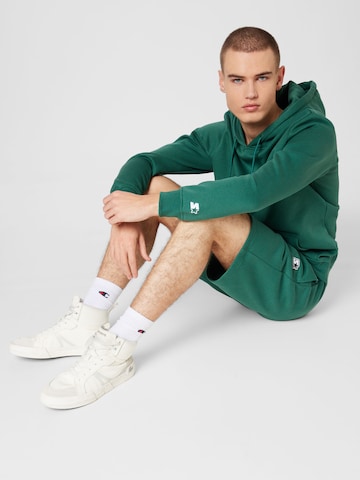 Starter Black Label Sweatshirt 'Essential' in Green