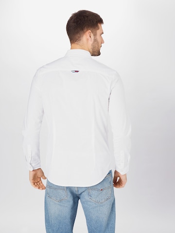 Tommy Jeans - Slim Fit Camisa 'Oxford' em branco