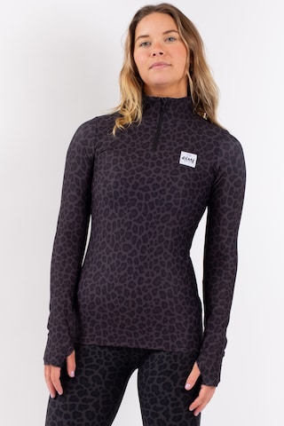 Eivy Performance Shirt in Brown: front