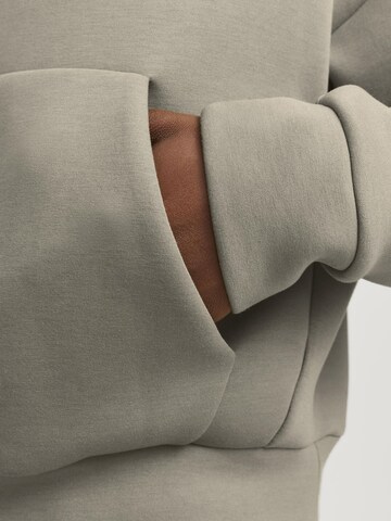 JACK & JONES Sweatshirt in Grey