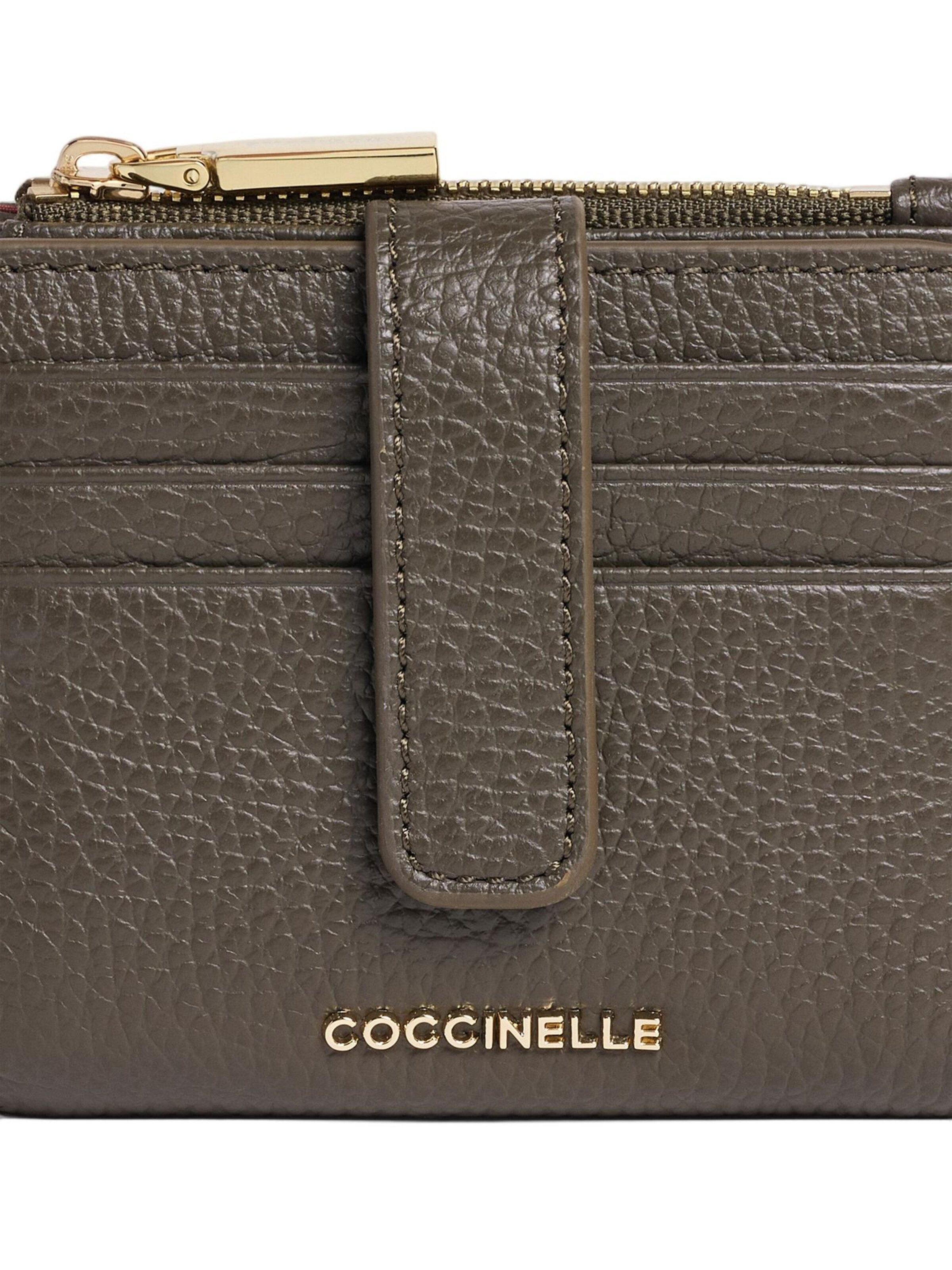 Coccinelle Case 'Metallic 1001 1' in Green