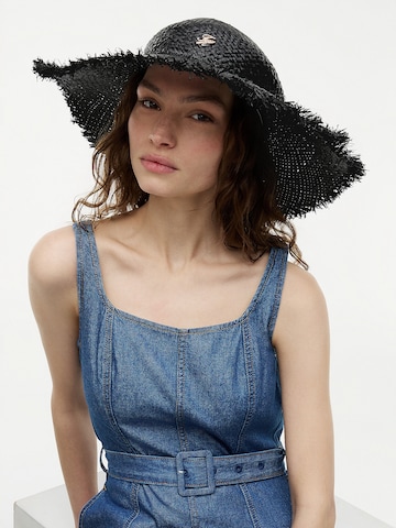 Chapeaux TOMMY HILFIGER en noir