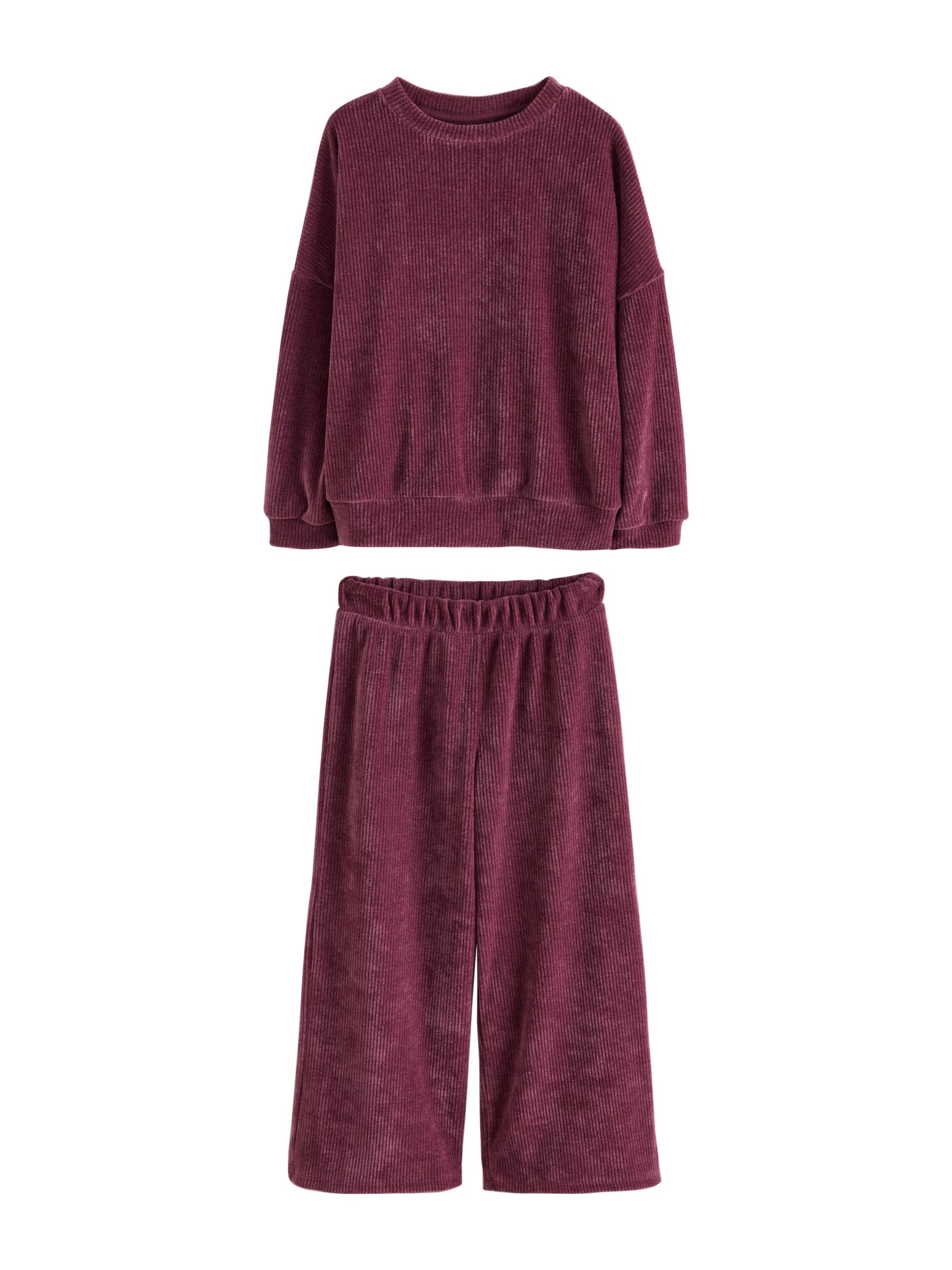 Next - Conjunto en rojo: frente