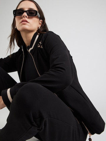 EA7 Emporio Armani Normalny krój Strój do biegania w kolorze czarny