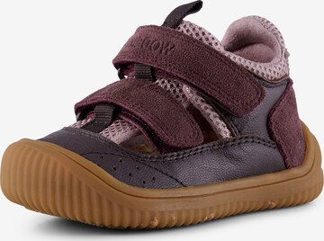 Chaussures ouvertes 'Tristan' WODEN Kids en violet : devant