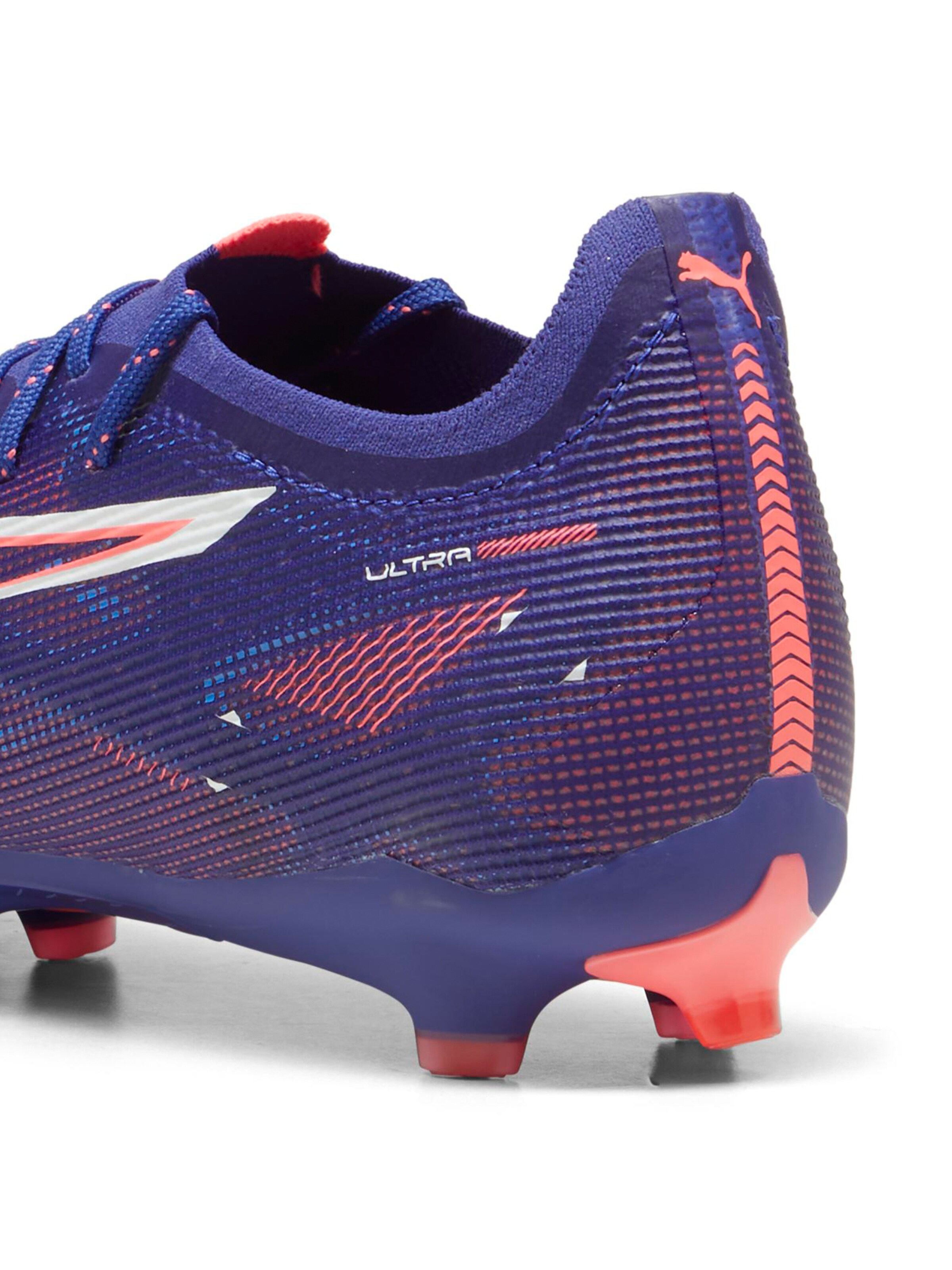 PUMA Soccer shoe 'Ultra 5 Pro' in Blue