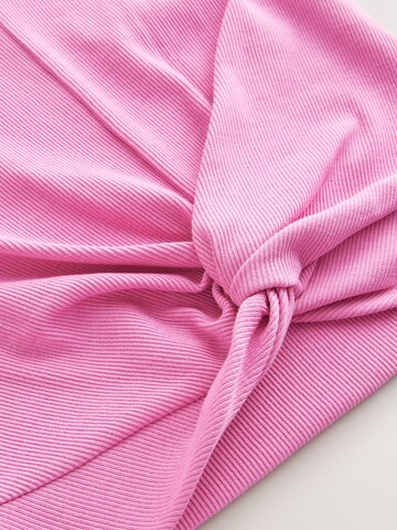 Next Top in Pink