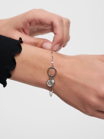 Tamaris Pendant in Silver