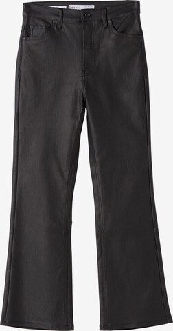 Bershka Regular Trousers in Black: front