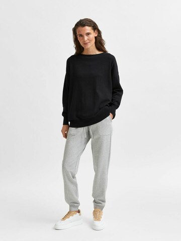 SELECTED FEMME Tapered Trousers in 